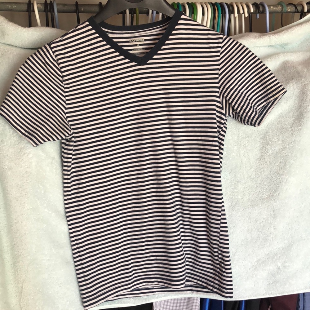 Express v neck tee striped xs